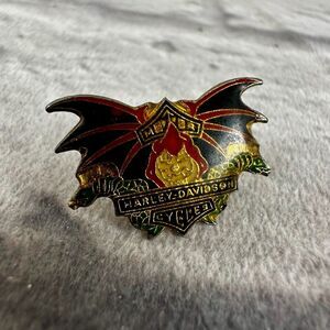 Harley Davidson Motorcycles Vest Enamel Lapel Pin Bat Wing Devil Rider Snakes